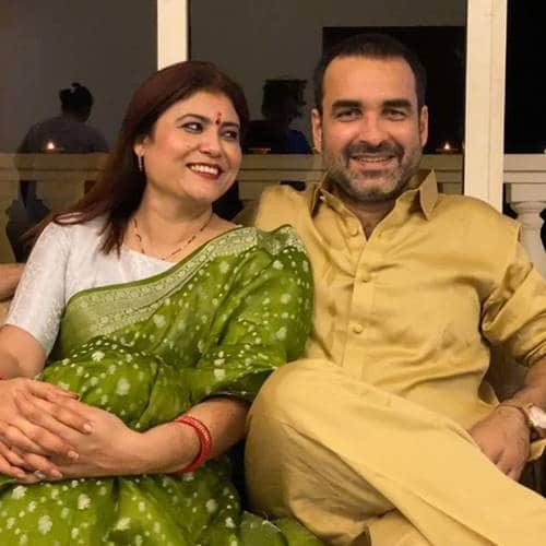 Pankaj-Tripathi-with-his-wife